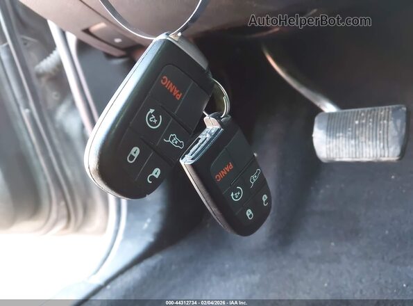 1C4RDJDG8JC201525 2018 DODGE DURANGO Серый Вид панели приборов