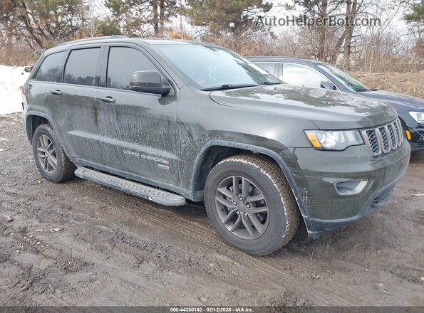 1C4RJEAG8HC642098 2017 JEEP GRAND CHEROKEE Зеленый Передняя правая четверть
