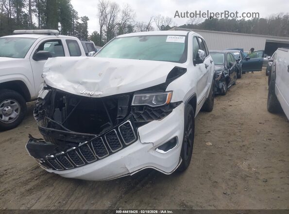 1C4RJEBG9JC402790 2018 JEEP GRAND CHEROKEE Белый Передняя левая четверть