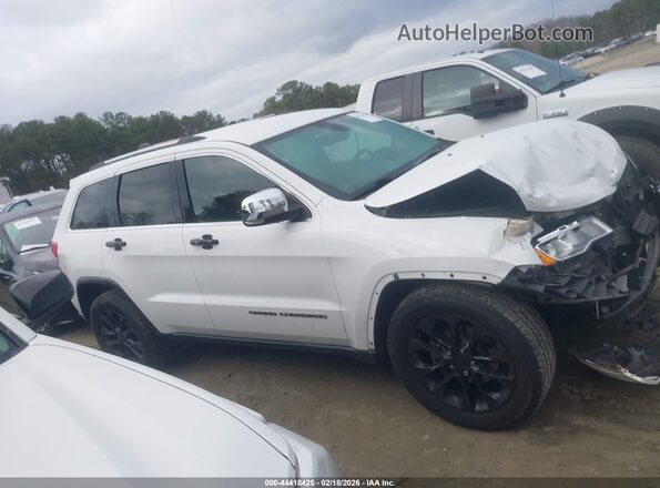 1C4RJEBG9JC402790 2018 JEEP GRAND CHEROKEE Белый Вид задней части салона