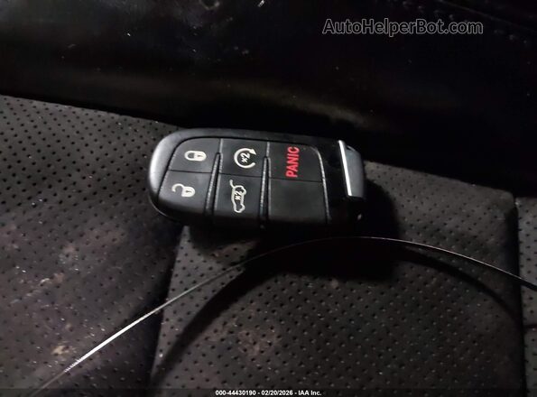 1C4RJFAG2JC376394 2018 JEEP GRAND CHEROKEE Silver Widok deski rozdzielczej