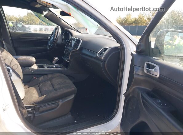 1C4RJFAG3LC366573 2020 JEEP GRAND CHEROKEE Белый Вид салона спереди