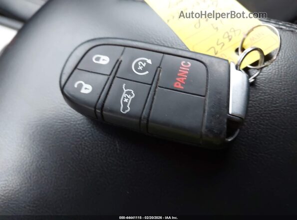 1C4RJFAG4KC566702 2019 JEEP GRAND CHEROKEE Черный Вид панели приборов