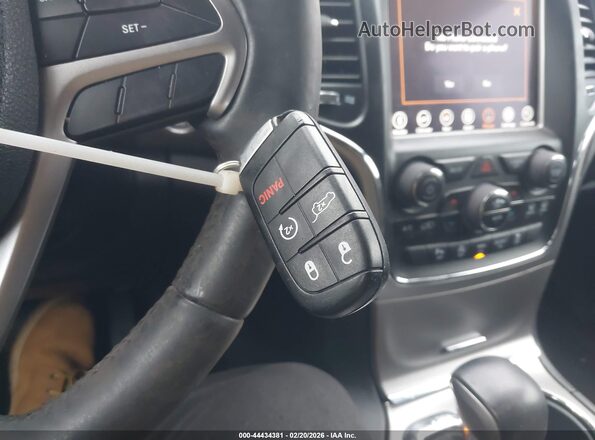 1C4RJFAG5JC156652 2018 JEEP GRAND CHEROKEE Черный Вид панели приборов