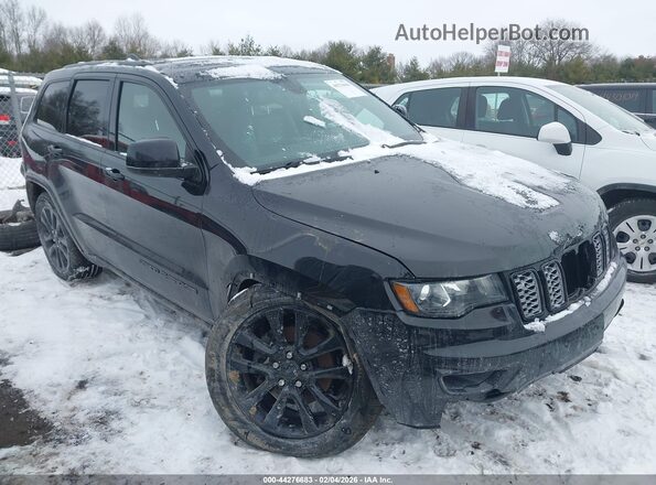 1C4RJFAG7JC396222 2018 JEEP GRAND CHEROKEE Черный Передняя правая четверть