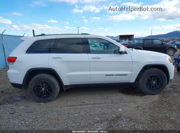 1C4RJFAG9JC470174 2018 JEEP GRAND CHEROKEE Белый Вид задней части салона