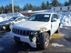 2017 Jeep Grand Cherokee Laredo 4x4 Белый vin: 1C4RJFAGXHC844379