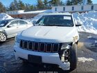 2017 Jeep Grand Cherokee Laredo 4x4 Белый vin: 1C4RJFAGXHC844379