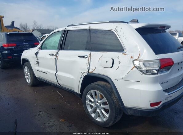 1C4RJFBG1HC852076 2017 JEEP GRAND CHEROKEE Белый Вид спереди
