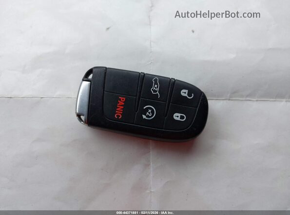 1C4RJFBG2GC357321 2016 JEEP GRAND CHEROKEE Белый Вид панели приборов