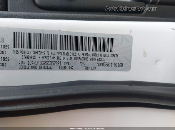 1C4RJFBG2GC357321 2016 JEEP GRAND CHEROKEE Белый Вид подкапотного пространства
