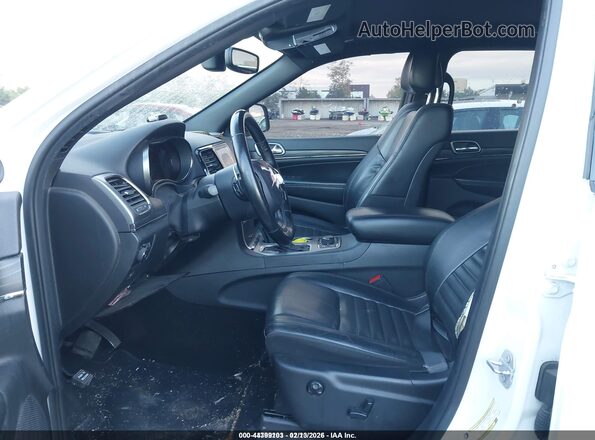 1C4RJFBG2LC236833 2020 JEEP GRAND CHEROKEE Белый Вид салона спереди
