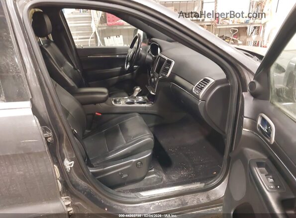1C4RJFBG3JC155630 2018 JEEP GRAND CHEROKEE Серый Вид салона спереди