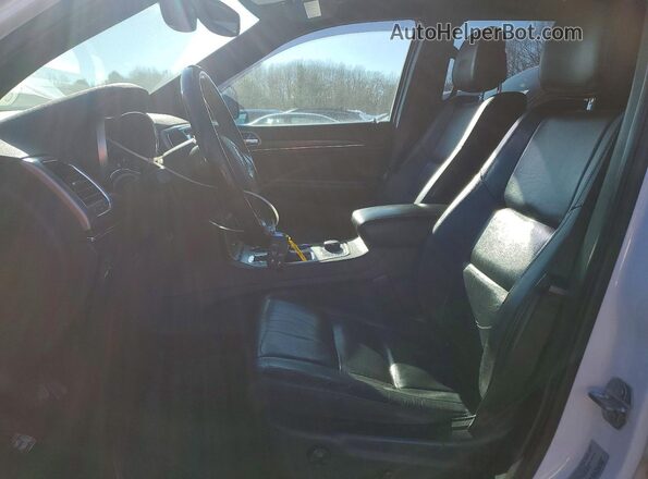 1C4RJFBG8JC106519 2018 JEEP GRAND Белый Вид салона спереди