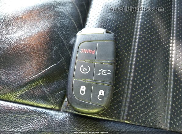 1C4RJFBG9KC563535 2019 JEEP GRAND CHEROKEE Черный Вид панели приборов