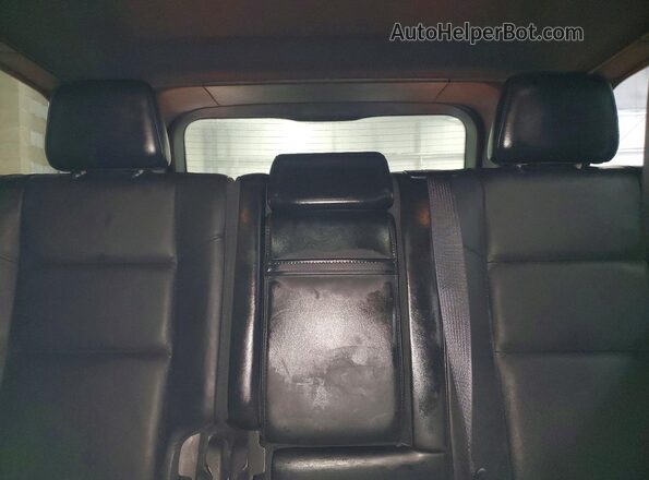 1C4RJFBGXJC435237 2018 JEEP GRAND Gray Widok tylnych siedzeń