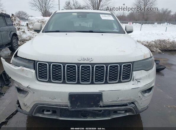 1C4RJFBT8JC250973 2018 JEEP GRAND CHEROKEE Белый Вид щитка приборов