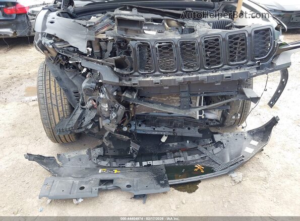 1C4RJGAG3RC206661 2024 JEEP GRAND CHEROKEE Черный Вид спереди
