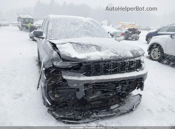 1C4RJKAG2P8728295 2023 JEEP GRAND CHEROKEE L Серый Вид спереди
