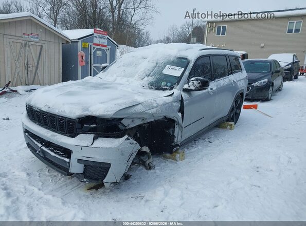 1C4RJKAG3P8106966 2023 JEEP GRAND CHEROKEE L Серебряный Передняя левая четверть
