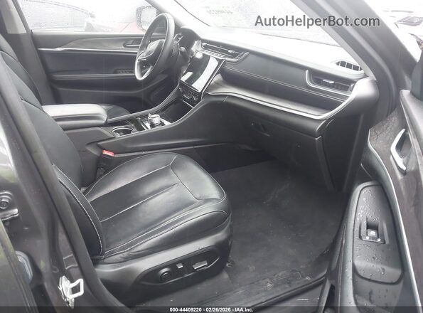 1C4RJKBG3P8101698 2023 JEEP GRAND CHEROKEE L Серый Вид салона спереди