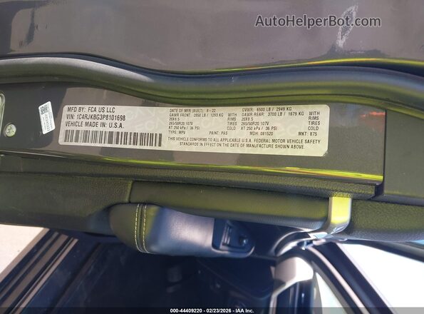 1C4RJKBG3P8101698 2023 JEEP GRAND CHEROKEE L Серый Вид подкапотного пространства