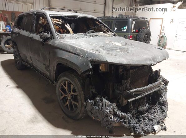 1C4RJKBG6P8876366 2023 JEEP GRAND CHEROKEE L Красный Передняя правая четверть