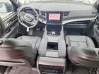 2025 Jeep Wagoneer L Series Ii Серебряный vin: 1C4SJSBP2SS527329