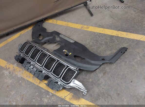 1C4SJSBP9PS542577 2023 JEEP WAGONEER L Серый Вид щитка приборов