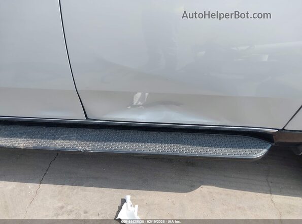 1C4SJSBP9PS543907 2023 JEEP WAGONEER L Silver Widok z przodu
