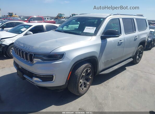 1C4SJSDPXPS540740 2023 JEEP WAGONEER L Silver Vista tres cuartos delantera izquierda