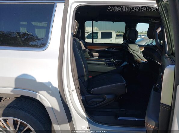 1C4SJSGP2RS183830 2024 JEEP GRAND WAGONEER L Silver VIN კოდის სტიკერის ხედი