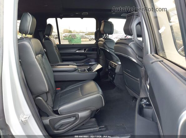 1C4SJVFP4RS105522 2024 JEEP GRAND WAGONEER Серебряный Вид наклейки с VIN-кодом