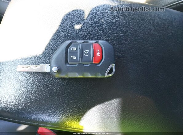 1C6HJTAG1PL517000 2023 JEEP GLADIATOR Серый Вид панели приборов