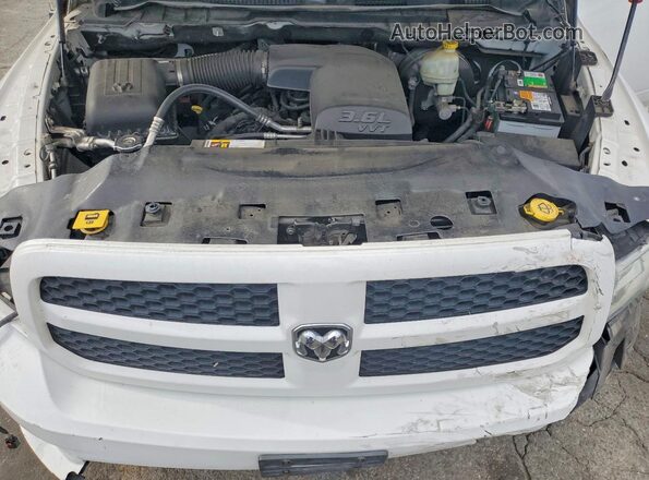 1C6RR6FG1GS327243 2016 RAM 1500 Белый Вид задней части салона