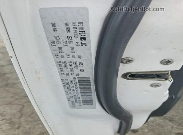 1C6RR6FG1GS327243 2016 RAM 1500 Белый Вид подкапотного пространства