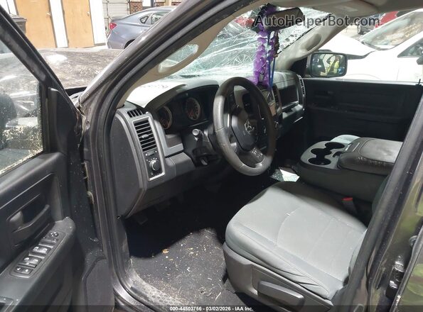 1C6RR6FG3JS210979 2018 RAM 1500 Gray Սալոնի դիմացի տեսք
