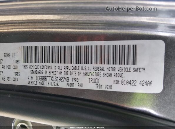 1C6RR6TTXLS102749 2020 RAM 1500 CLASSIC Серый Вид подкапотного пространства