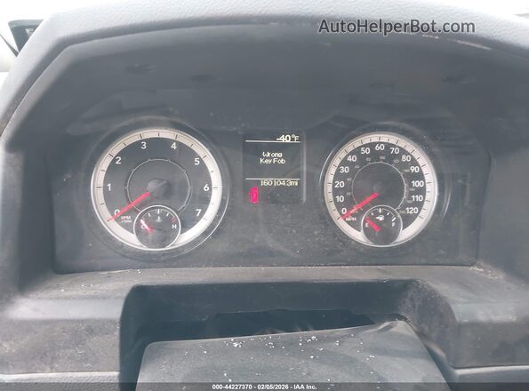 1C6RR7FTXGS419390 2016 RAM 1500 Gray Widok tylnych siedzeń