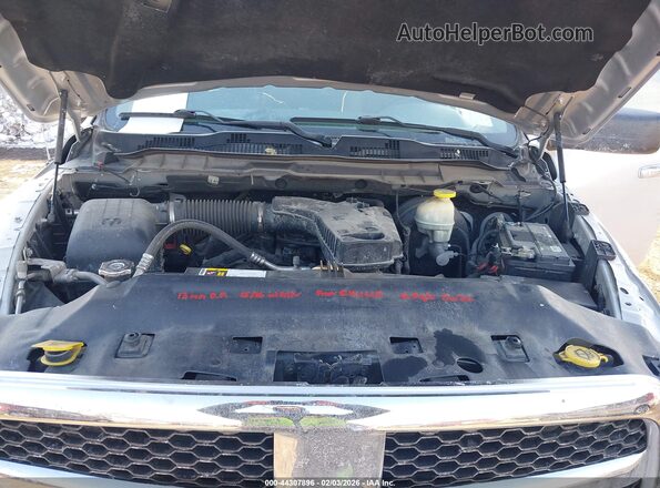 1C6RR7GG0HS736517 2017 RAM 1500 Серебряный Вид сзади