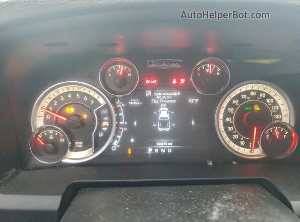 1C6RR7GT1JS250012 2018 RAM 1500 Black Սարքավորումների վահանակի տեսք