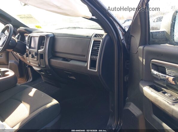 1C6RR7GTXMS502134 2021 RAM 1500 CLASSIC Black Widok wnętrza z przodu