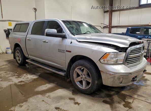1C6RR7LM1HS873008 2017 RAM 1500 Серебряный Передняя правая четверть