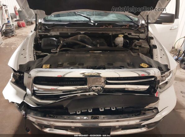 1C6RR7LT2JS258366 2018 RAM 1500 White უკანა ხედი