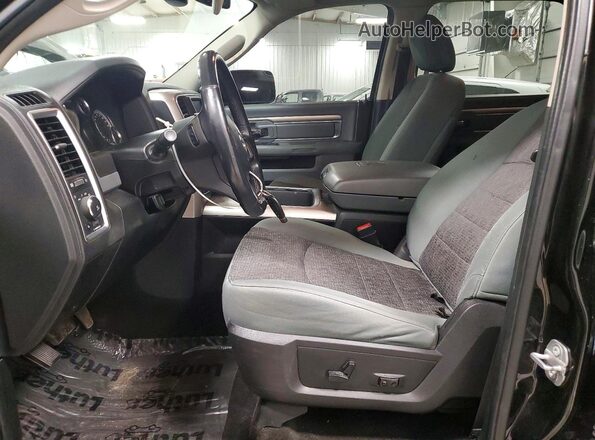 1C6RR7TT5HS694817 2017 RAM 1500 Черный Вид салона спереди