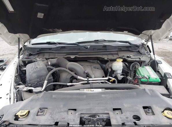 1C6RR7VT6HS691471 2017 RAM 1500 Белый Вид сзади