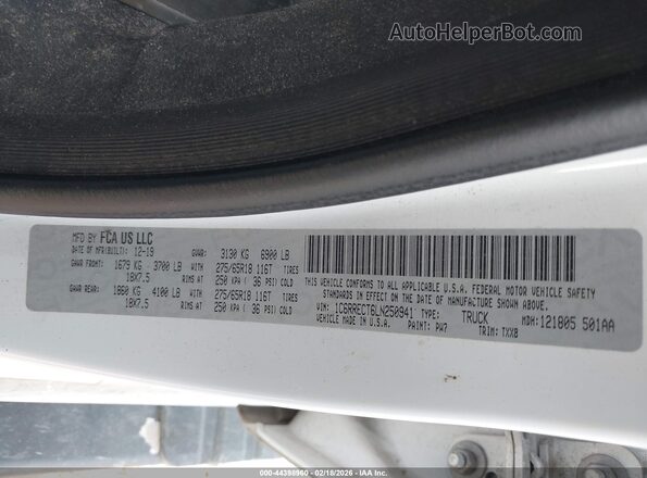 1C6RRECT6LN250941 2020 RAM 1500 Белый Вид подкапотного пространства