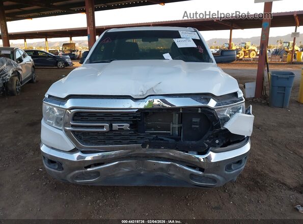 1C6RREFG8NN436207 2022 RAM 1500 Белый Вид щитка приборов
