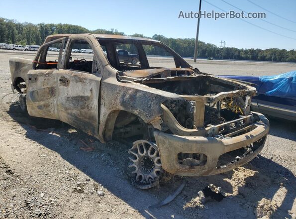 1C6RRFFGXSN506162 2025 RAM 1500 Серебряный Передняя правая четверть