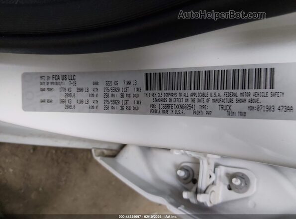 1C6SRFBTXKN602541 2019 RAM 1500 Белый Вид подкапотного пространства